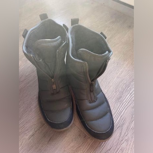 Khombu waterproof snow boots | size 8 - Picture 2 of 7